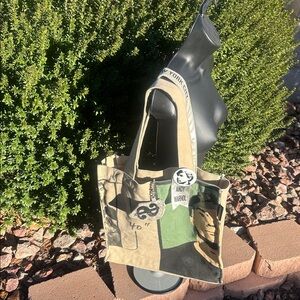 LoopNYC AndyWarhol"Deeply Superficial" canvas tote bag-reposhing-great condition